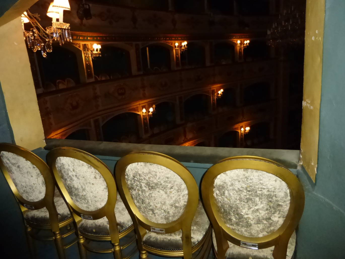 Loose box seats, Teatru Manoel